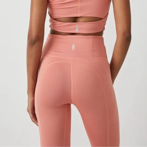 FP Movement High-Rise Ankle Breathe Deeper Leggings Size S Crush Blush/Peach NWT - Picture 2 of 11